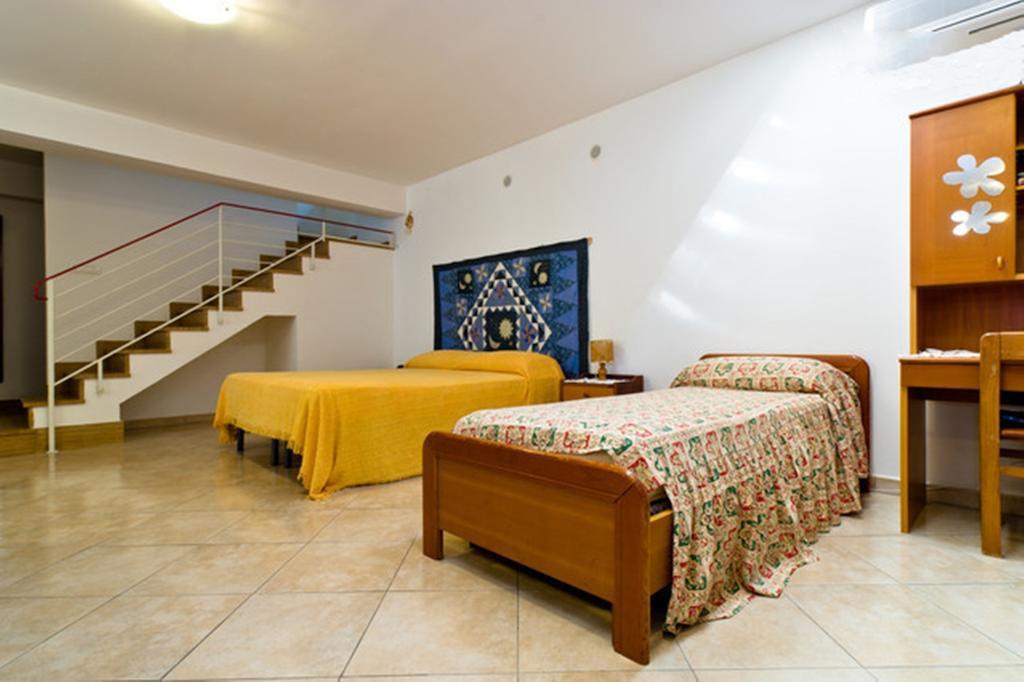 Ferienwohnung Open Space San Cusumano Erice Zimmer foto